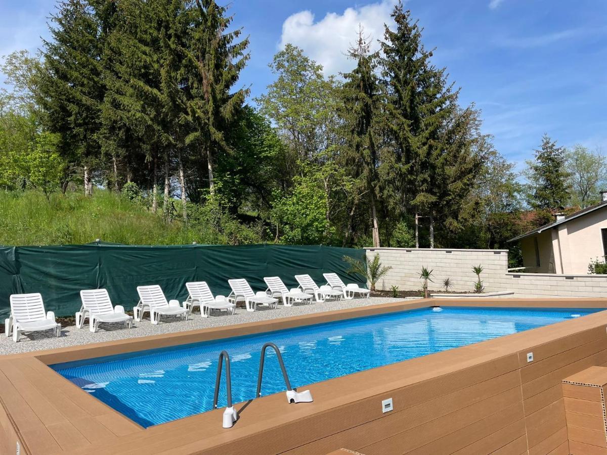 Vila S Bazenom Deluxe - Gti Zagreb Exterior photo